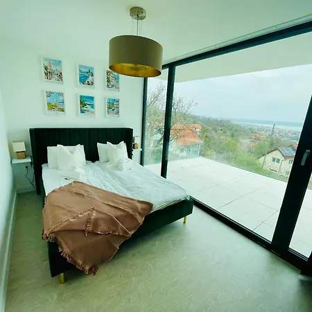 Kisfaludy Вилла *