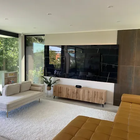 Вилла Kisfaludy *