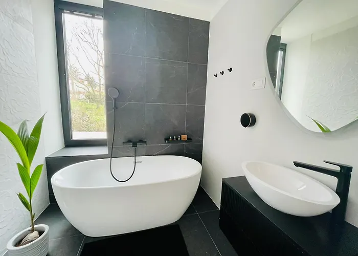 וילה Kisfaludy Balatonalmádi